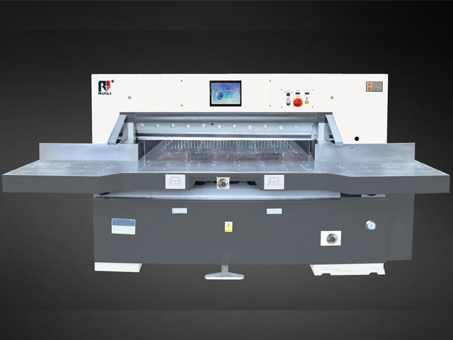 程控切紙機(jī)